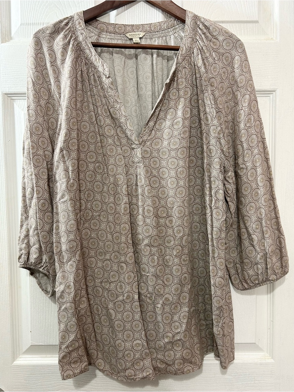 Sonoma Life+Style Boho Peasant Top XL Taupe Medallion Print 3/4 Sleeve